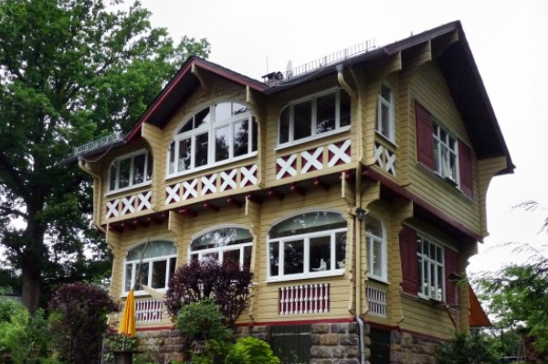 金属复合瓦建筑