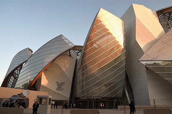 金属复合瓦建筑